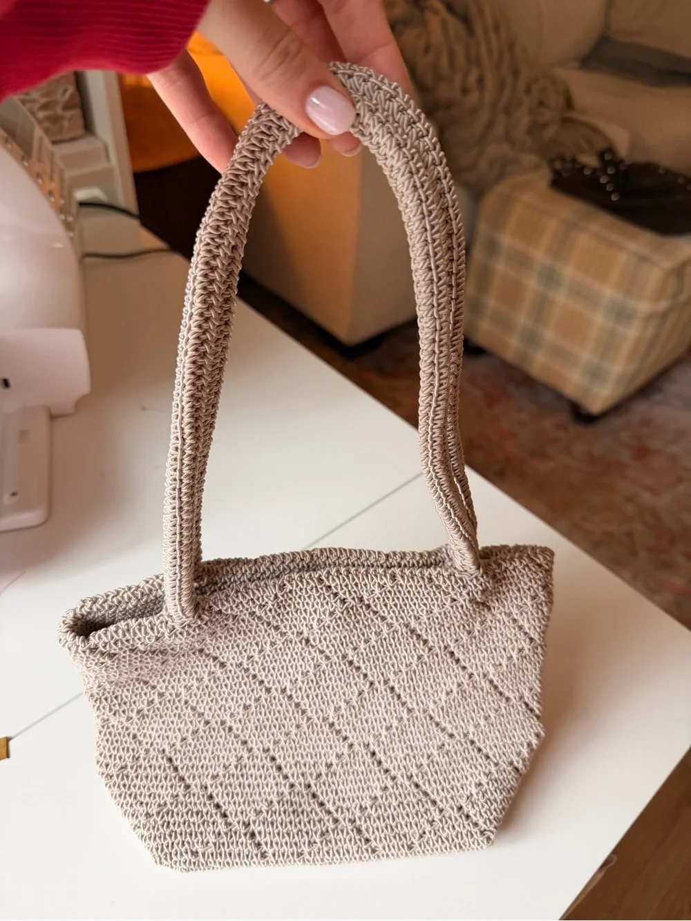 Vintage Woven Shoulder Bag in Beige